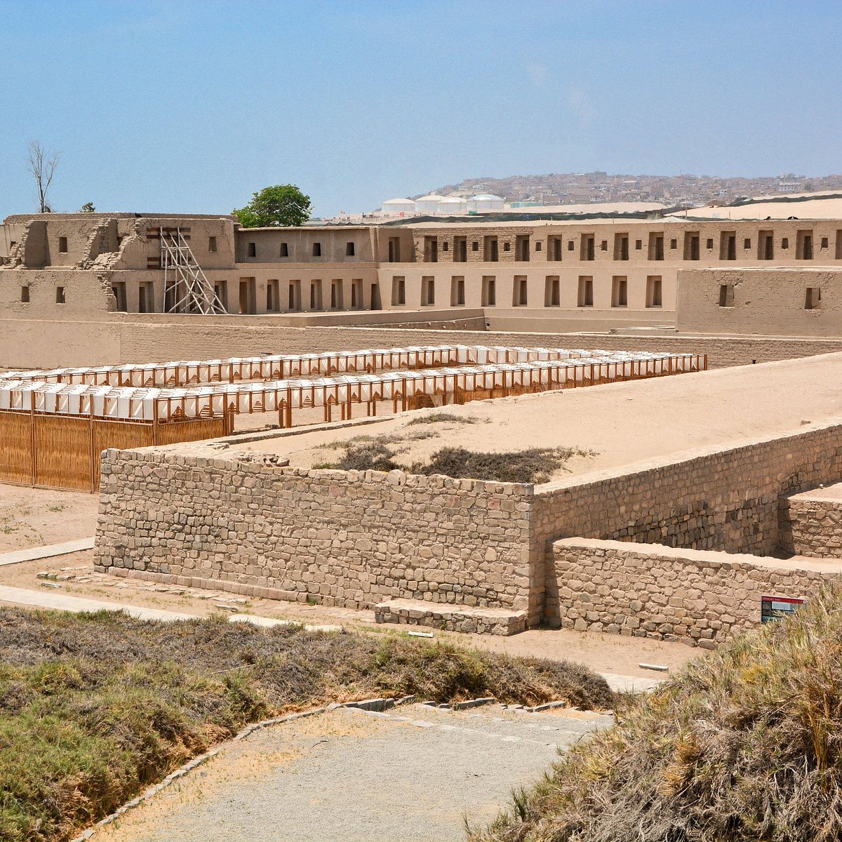TOUR ARQUEOLOGICO PACHACAMAC Y BARRANCO